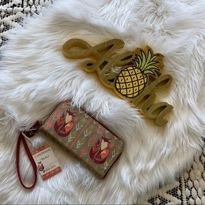NWT Canvas Wristlet with Fox 🦊 Pattern